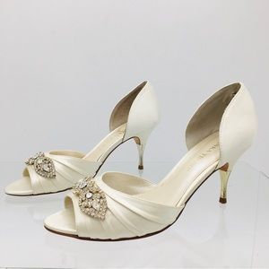 Ivanka Trump Nanci 2 Ivory Satin D’Orsay Pumps Size 7 M